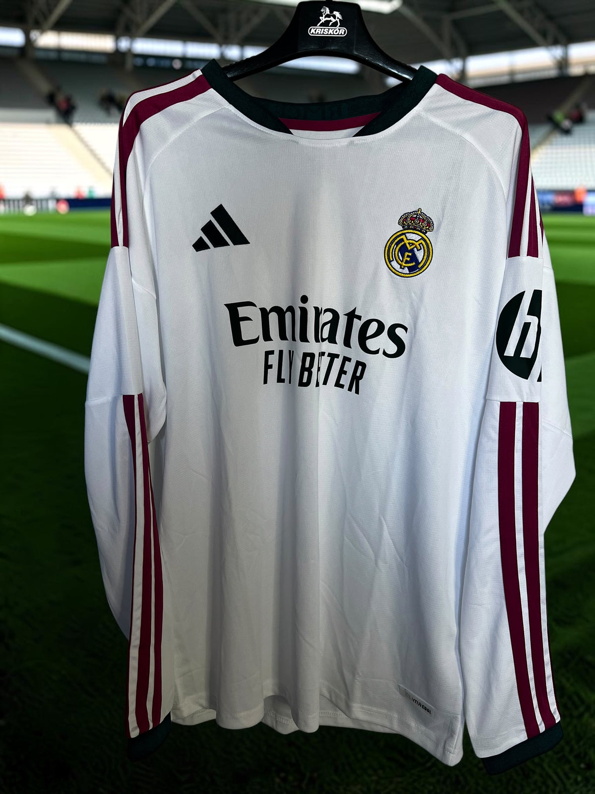 Tricou de fotbal – Ediție de Fan Real Madrid Alb Mânecă Lungă