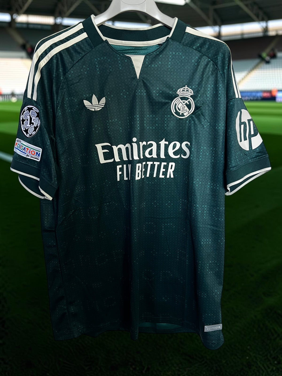 Tricou de fotbal – Ediție de fan Real Madrid Yan Diomande